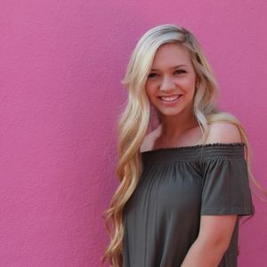 Meet your Posher, Avery